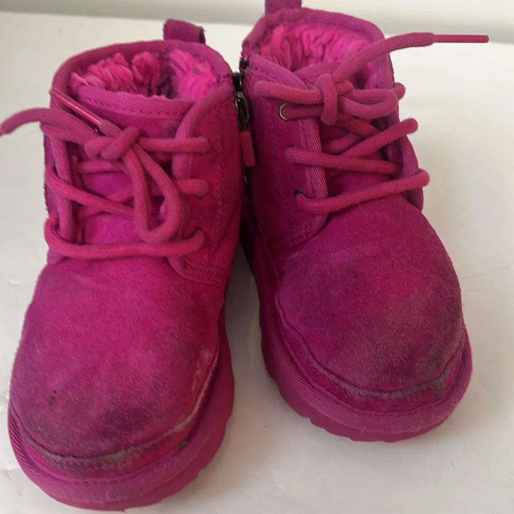 UGG Kids Fuchsia Boots sz 9